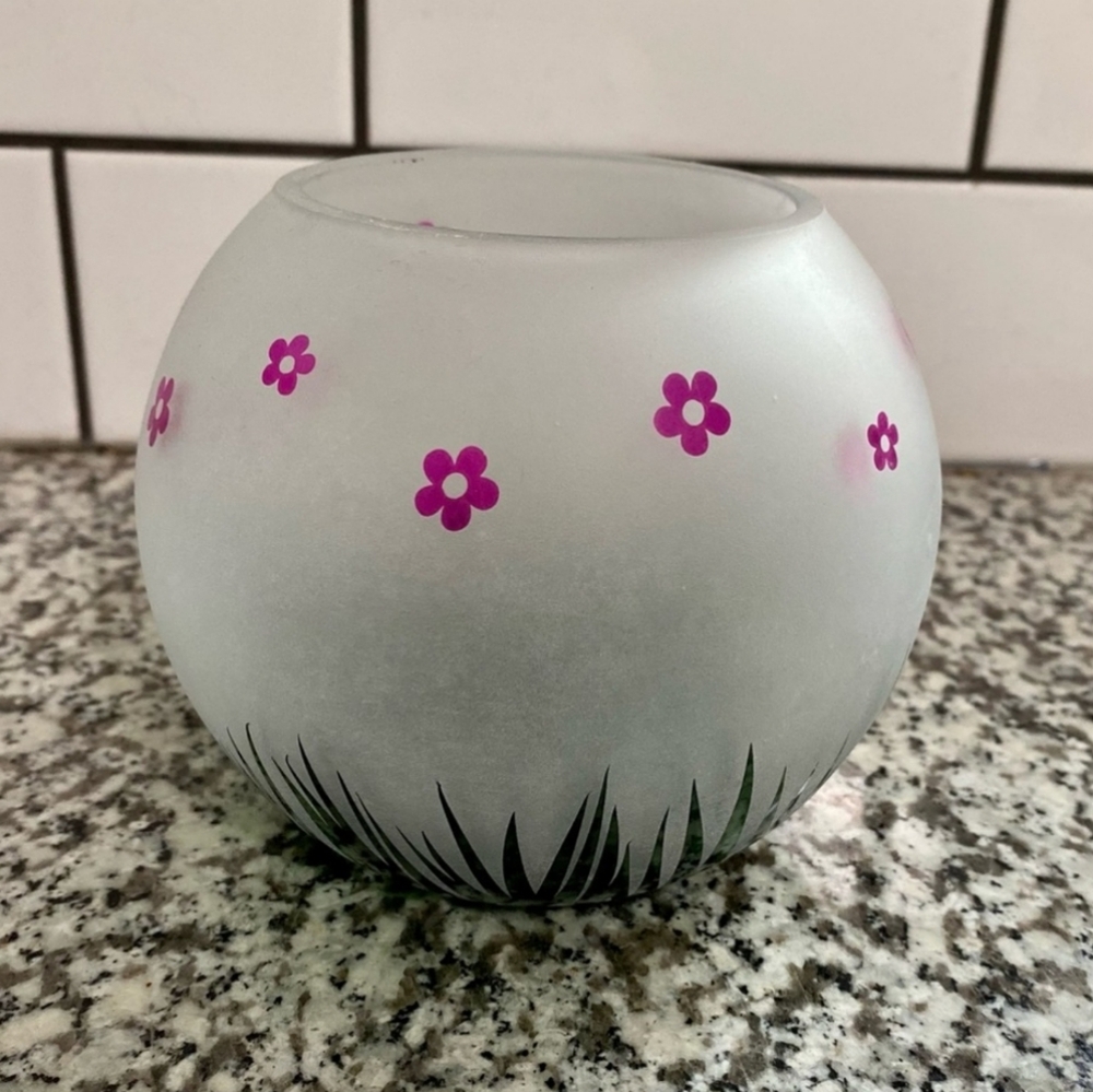 Frosted PartyLite Tealight holder with Pink Floral Design